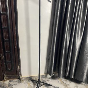 L16 MULTIPURPOSE TRIPOD STAND