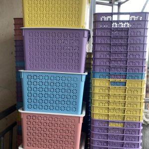 BASKET WITH COVER